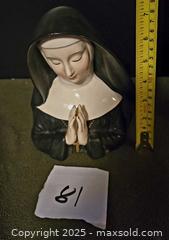 MaxSold Auction: Vintage Napco nun head vase. - Ottawa (Ontario, Canada) SELLER MANAGED Downsizing Online Auction - Beaver Ridge