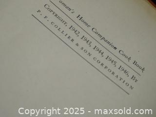 MaxSold Auction: Books / Cooking  - North Vancouver (British Columbia, Canada) SELLER MANAGED Downsizing Online Auction - Plymouth Drive