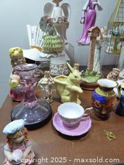 MaxSold Auction: Figurines & Side Table  - North Vancouver (British Columbia, Canada) SELLER MANAGED Downsizing Online Auction - Plymouth Drive