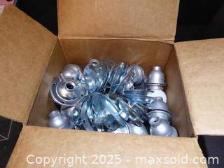 MaxSold Auction: Lighting / Fixtures  - North Vancouver (British Columbia, Canada) SELLER MANAGED Downsizing Online Auction - Plymouth Drive