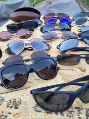 MaxSold Auction: Future's so bright I gotta wear.... - Ottawa (Ontario, Canada) SELLER MANAGED Estate Sale Online Auction - Ashton Station Road