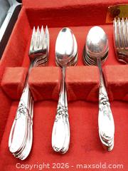 MaxSold Auction: 1881 Rogers Oneida Community White Orchid Silverplate Flatware Silverware Set 46 Pieces - Smiths Falls (Ontario, Canada) SELLER MANAGED Reseller Online Auction -  Autumn Drive