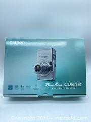 MaxSold Auction: Canon PowerShot SD850 IS / Digital ELPH 8.0MP 4x Zoom - Smiths Falls (Ontario, Canada) SELLER MANAGED Reseller Online Auction -  Autumn Drive
