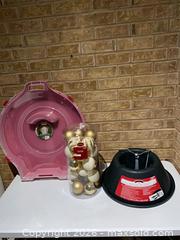 MaxSold Auction: Christmas Wreath Storage Container, Fits 24 in Wreath, Ornaments & Fresh Cut Tree Stand - Smiths Falls (Ontario, Canada) SELLER MANAGED Reseller Online Auction -  Autumn Drive