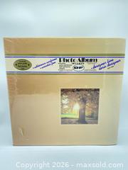 MaxSold Auction: DF (D&F) Photo Album — 100 Pages, Fits Up to 8x10 Photos Vintage - Smiths Falls (Ontario, Canada) SELLER MANAGED Reseller Online Auction -  Autumn Drive