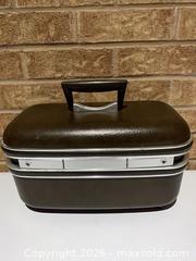 MaxSold Auction: Jetliner Train Beauty Cosmetics Case Luggage , Brown Hard-Sided Vintage - Smiths Falls (Ontario, Canada) SELLER MANAGED Reseller Online Auction -  Autumn Drive