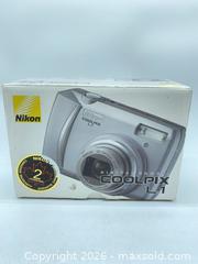 MaxSold Auction: Nikon Coolpix L1 Digital Camera - Smiths Falls (Ontario, Canada) SELLER MANAGED Reseller Online Auction -  Autumn Drive