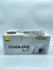 MaxSold Auction: Nikon Coolpix L1 Digital Camera - Smiths Falls (Ontario, Canada) SELLER MANAGED Reseller Online Auction -  Autumn Drive