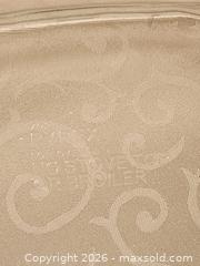 MaxSold Auction: 6 Vintage Pyrex Casserole Dishes with Lids - Ajax (Ontario, Canada) SELLER MANAGED Estate Sale Online Auction - Billingsgate Crescent