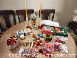 MaxSold Auction: Large Assortment of Vintage Items includes Ornaments, Vase, Dish of Balls, 2 Blue Jays World Series 1992 Ornaments in original boxes - Ajax (Ontario, Canada) SELLER MANAGED Estate Sale Online Auction - Billingsgate Crescent