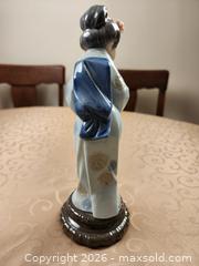 MaxSold Auction: Lladró Porcelain Figurine: Geisha in Kimono, 10.5 in, Spain - Ajax (Ontario, Canada) SELLER MANAGED Estate Sale Online Auction - Billingsgate Crescent