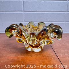 MaxSold Auction: Vintage Chalet Style Amber Glass Bowl - Toronto (Ontario, Canada) SELLER MANAGED Reseller Online Auction - Eastpark Boulevard
