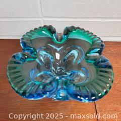 MaxSold Auction: Vintage Chalet Style Blue Glass Bowl - Toronto (Ontario, Canada) SELLER MANAGED Reseller Online Auction - Eastpark Boulevard