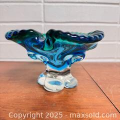 MaxSold Auction: Vintage Chalet Style Blue Glass Bowl - Toronto (Ontario, Canada) SELLER MANAGED Reseller Online Auction - Eastpark Boulevard