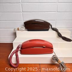 MaxSold Auction: Vintage Solo Telephone Lot - Toronto (Ontario, Canada) SELLER MANAGED Reseller Online Auction - Eastpark Boulevard