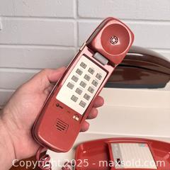 MaxSold Auction: Vintage Solo Telephone Lot - Toronto (Ontario, Canada) SELLER MANAGED Reseller Online Auction - Eastpark Boulevard