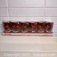 MaxSold Auction: Vintage Strawberry Juice Glass Set of 6 - Toronto (Ontario, Canada) SELLER MANAGED Reseller Online Auction - Eastpark Boulevard