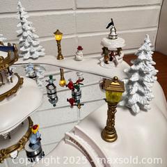 MaxSold Auction: Winter Wonderland Christmas Magic Display - Toronto (Ontario, Canada) SELLER MANAGED Reseller Online Auction - Eastpark Boulevard