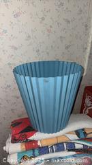 MaxSold Auction: Bathroom Accessories & Linens Lot: Ceramics, Towels - Randolph (Massachusetts, USA) PARTNER MANAGED Estate Sale Online Auction - Chestnut Street