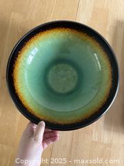 MaxSold Auction: Large Serving Dish Lot of Two - Kingston (Ontario, Canada) SELLER MANAGED Downsizing Online Auction - Bishop Street