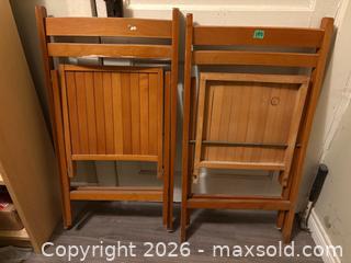 MaxSold Auction: 2 wooden folding chairs - Kingston (Ontario, Canada) SELLER MANAGED Downsizing Online Auction - Steve Fonyo Drive (STORAGE)