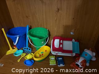MaxSold Auction: Beach toys with dog and more - Kingston (Ontario, Canada) SELLER MANAGED Downsizing Online Auction - Steve Fonyo Drive (STORAGE)