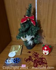 MaxSold Auction: Christmas Stuff - Kingston (Ontario, Canada) SELLER MANAGED Downsizing Online Auction - Steve Fonyo Drive (STORAGE)