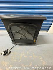 MaxSold Auction: Electric fire place - Kingston (Ontario, Canada) SELLER MANAGED Downsizing Online Auction - Steve Fonyo Drive (STORAGE)