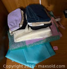MaxSold Auction: Household Linens Plus - Kingston (Ontario, Canada) SELLER MANAGED Downsizing Online Auction - Steve Fonyo Drive (STORAGE)