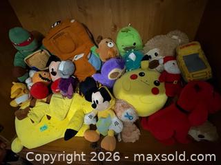 MaxSold Auction: Massive stuffed animal collection  - Kingston (Ontario, Canada) SELLER MANAGED Downsizing Online Auction - Steve Fonyo Drive (STORAGE)