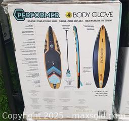MaxSold Auction: BODY GLOVE 2023 Performer 11&#39; Inflatable Paddle Board - Wood/Hematite Includes: Paddle, Air Pump, &#38; Carrying Bag (Customer Return / No Packaging / Tes - Toronto (Ontario, Canada) SELLER MANAGED Downsizing Online Auction - Curity Avenue