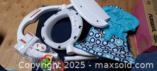 MaxSold Auction: FISHER PRICE SIT UP CHAIR NOT IN ORIGINAL BOX. (NEW) - Clearview (Ontario, Canada) SELLER MANAGED Reseller Online Auction -  County Road 10