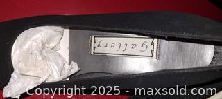 MaxSold Auction: GALLERY SATIN PARTY SHOES SIZE 6 (NEW) - Clearview (Ontario, Canada) SELLER MANAGED Reseller Online Auction -  County Road 10