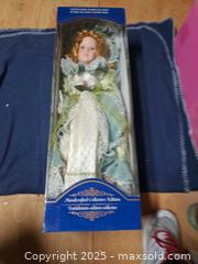 MaxSold Auction: GENUINE PORCELAIN HANDCRAFTED COLLECTORS EDITION (NEW) - Clearview (Ontario, Canada) SELLER MANAGED Reseller Online Auction -  County Road 10