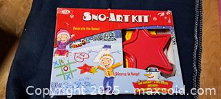 MaxSold Auction: IDEAL SNOW ART SNOW MARKER & SNIW MOLDS (NEW) - Clearview (Ontario, Canada) SELLER MANAGED Reseller Online Auction -  County Road 10