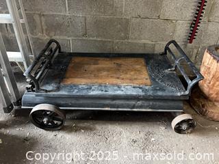 MaxSold Auction: Antique Cast Iron Railway Scale Coffee Table Made in Toronto  - Toronto (Ontario, Canada) PARTNER MANAGED Estate Sale Online Auction -  Glen Road