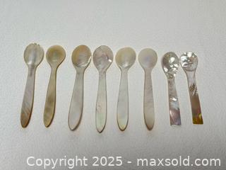 MaxSold Auction: Antique Mother of Pearl Caviar Spoons  - Toronto (Ontario, Canada) PARTNER MANAGED Estate Sale Online Auction -  Glen Road