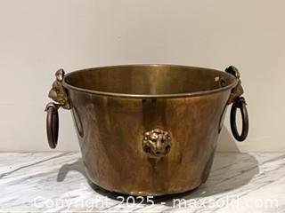 MaxSold Auction: Bronze Cachepot Jardiniere Planter with Lions Heads - Toronto (Ontario, Canada) PARTNER MANAGED Estate Sale Online Auction -  Glen Road