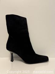 MaxSold Auction: Bruno Magli Soft Black Suede Ankle Boots sz 7.5 - Toronto (Ontario, Canada) PARTNER MANAGED Estate Sale Online Auction -  Glen Road