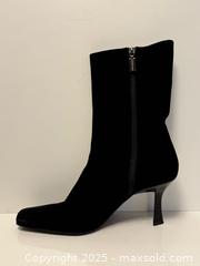 MaxSold Auction: Bruno Magli Soft Black Suede Ankle Boots sz 7.5 - Toronto (Ontario, Canada) PARTNER MANAGED Estate Sale Online Auction -  Glen Road
