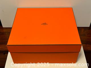 MaxSold Auction: Large Hermes Paris Birkin Gift Box - Toronto (Ontario, Canada) PARTNER MANAGED Estate Sale Online Auction -  Glen Road