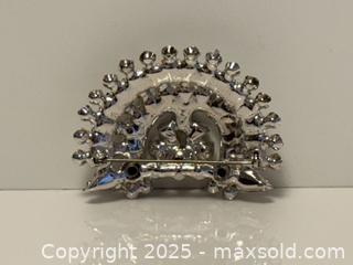 MaxSold Auction: Lot of Six Vintage Rhinestone Brooches  - Toronto (Ontario, Canada) PARTNER MANAGED Estate Sale Online Auction -  Glen Road