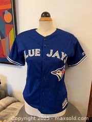MaxSold Auction: Toronto Blue Jays Jersey Youth Donaldson  - Toronto (Ontario, Canada) PARTNER MANAGED Estate Sale Online Auction -  Glen Road