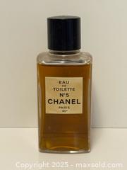 MaxSold Auction: Vintage Chanel Perfume Duo No.?5 &#38; No.?19 Eau de Toilette - Toronto (Ontario, Canada) PARTNER MANAGED Estate Sale Online Auction -  Glen Road