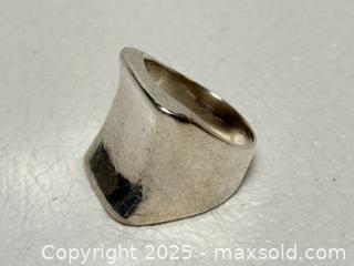 MaxSold Auction: Vintage Chunky Sterling Silver Ring  - Toronto (Ontario, Canada) PARTNER MANAGED Estate Sale Online Auction -  Glen Road