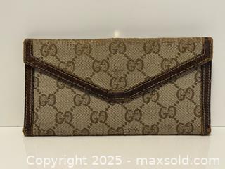 MaxSold Auction: Vintage Gucci Leather Wallet in Brown Monogram Canvas with Horsebit Clasp - Toronto (Ontario, Canada) PARTNER MANAGED Estate Sale Online Auction -  Glen Road
