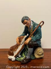 MaxSold Auction: Vintage Hand Painted Royal Doulton Figurine of Man with Dog The Master - Toronto (Ontario, Canada) PARTNER MANAGED Estate Sale Online Auction -  Glen Road
