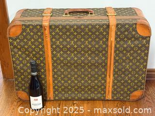 MaxSold Auction: Vintage Louis Vuitton Monogram Suitcase Large  - Toronto (Ontario, Canada) PARTNER MANAGED Estate Sale Online Auction -  Glen Road