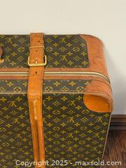 MaxSold Auction: Vintage Louis Vuitton Monogram Suitcase Large  - Toronto (Ontario, Canada) PARTNER MANAGED Estate Sale Online Auction -  Glen Road