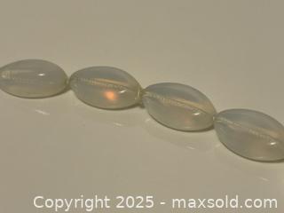 MaxSold Auction: Vintage Moonstone Beaded Necklace - Toronto (Ontario, Canada) PARTNER MANAGED Estate Sale Online Auction -  Glen Road